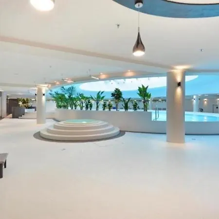 Hanza Tower Sauna Jacussi Pool