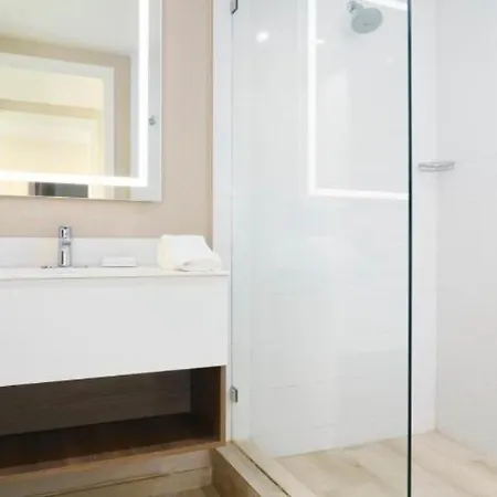 Appartement Hanza Tower Sauna Jacussi Pool